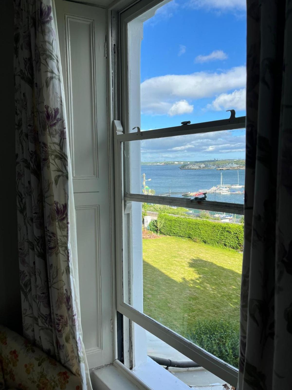 Lynwood House Bed and Breakfast Cobh Eksteriør billede