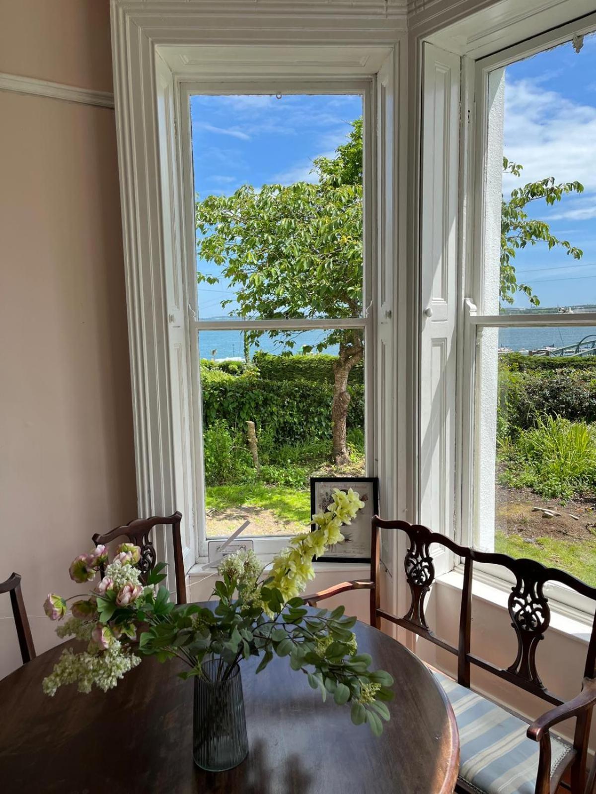 Lynwood House Bed and Breakfast Cobh Eksteriør billede