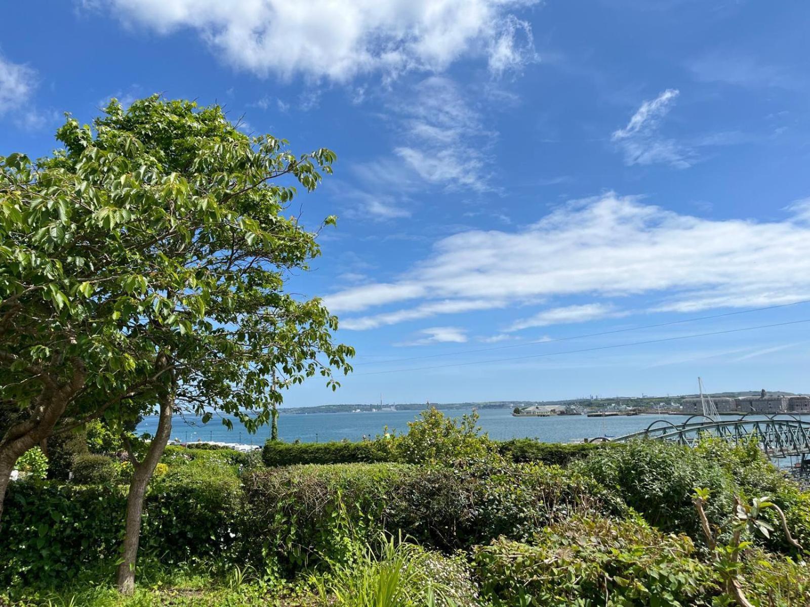 Lynwood House Bed and Breakfast Cobh Eksteriør billede