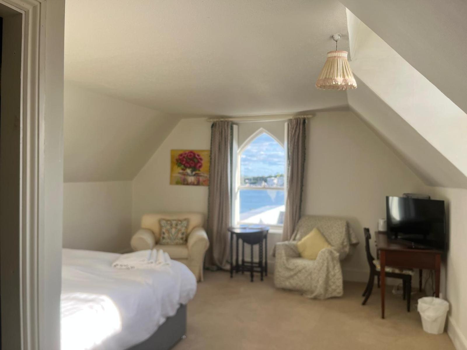 Lynwood House Bed and Breakfast Cobh Eksteriør billede