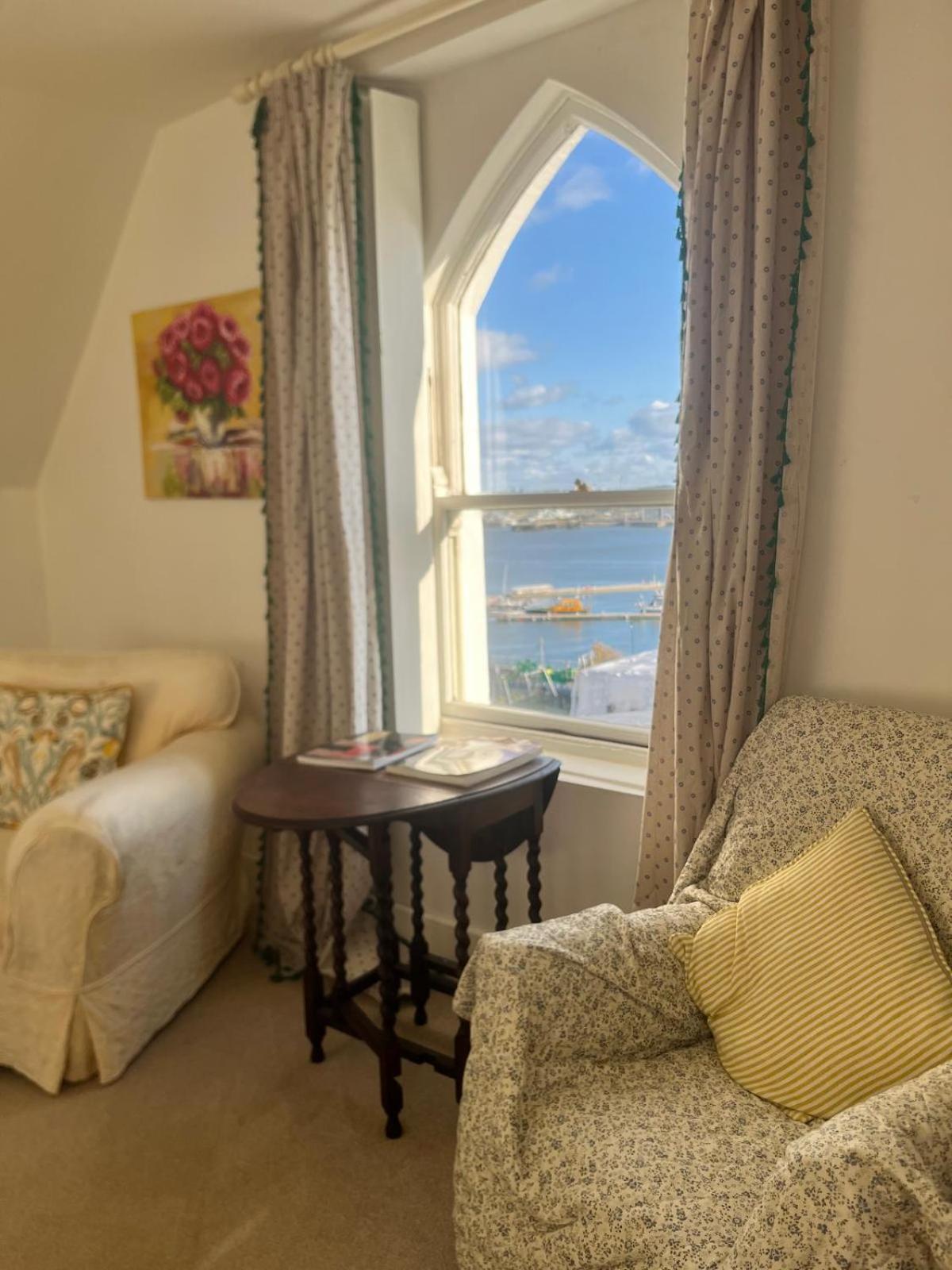 Lynwood House Bed and Breakfast Cobh Eksteriør billede