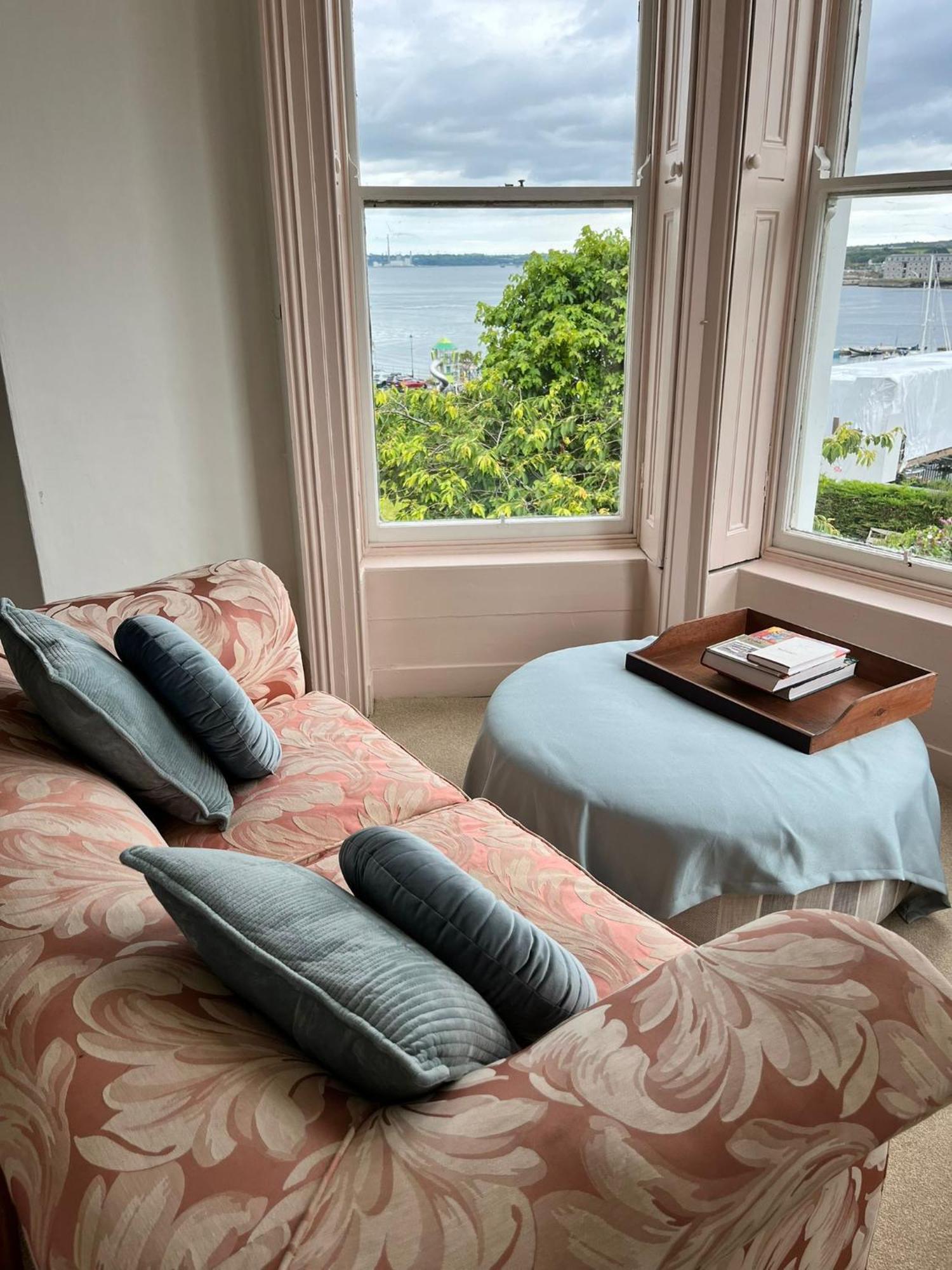 Lynwood House Bed and Breakfast Cobh Eksteriør billede