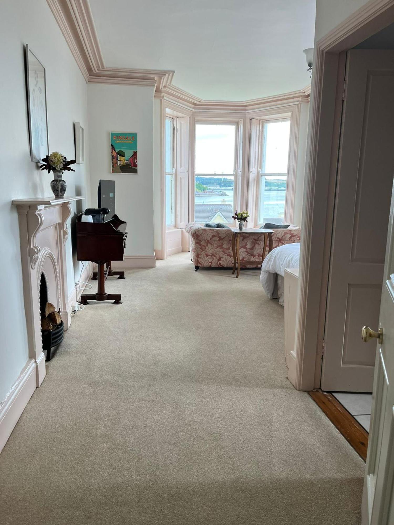 Lynwood House Bed and Breakfast Cobh Eksteriør billede